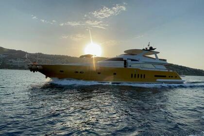 Noleggio Yacht a motore 105 ft Luxury Yacht Bodrum