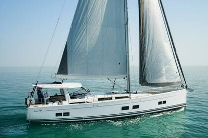 Ενοικίαση Ιστιοπλοϊκό σκάφος Hanse Yachts Hanse 588 - 3 + 1 cab. Μαρίνα Ζέας