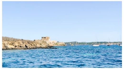 Hyères Motorboat BENETEAU Flyer 750 alt tag text