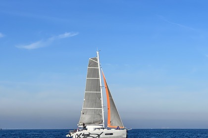 Rental Catamaran Beneteau Excess Pollença