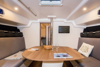 Charter Sailboat Varianta 44 Hurghada