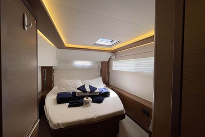 Hire Catamaran Lagoon Lagoon 46 - 4 + 2 cab. Eden Island, Seychelles