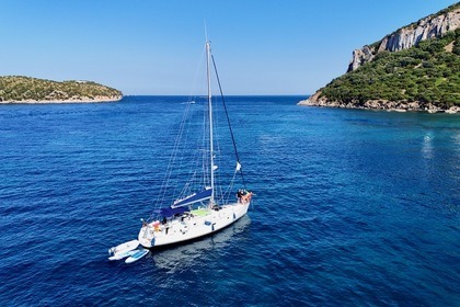 Rental Sailboat Beneteau 50 With Air conditioning Golfo Aranci