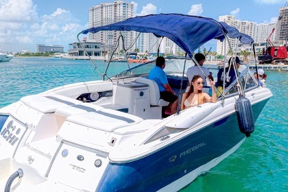 Rental Motorboat Regal 2700 Cancún