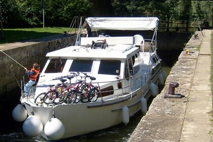 Location Péniche America 43 Savoyeux