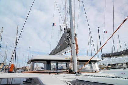 Verhuur Catamaran Beneteau Excess 11 Toulon