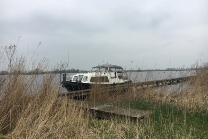 Verhuur Motorboot Eista Doerak 7.80OK Akkrum