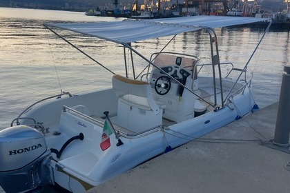 Noleggio Barca a motore Bluline Bluline 580 La Spezia