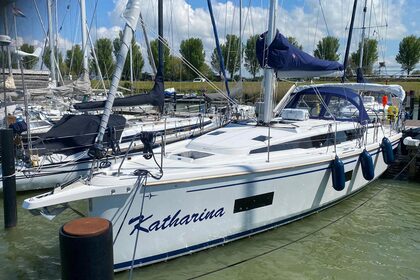 Rental Sailboat Bavaria Yachtbau Bavaria C42 Lelystad- Haven