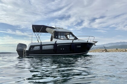 Rental Motorboat Jeanneau Merry fisher 605 Šilo