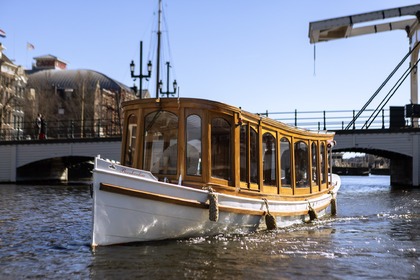 Hire Motorboat Boatnow Notary boat Amsterdam