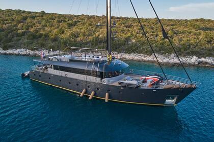 Miete Segelyacht Custom Sailing Yacht Rara Avis Split