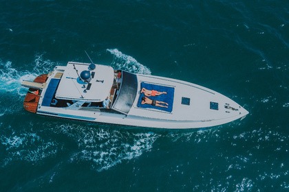 Aluguel Lancha Baia 50 Saint-Tropez