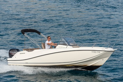 Noleggio Barca a motore Quicksilver 675 Open Spalato