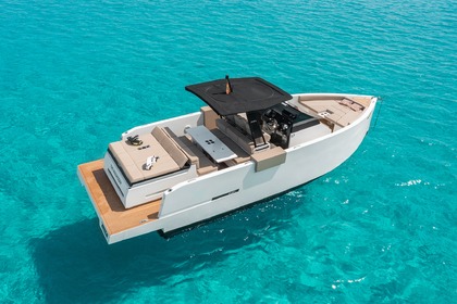 Hire Motorboat DE ANTONIO YACHT D34 Ibiza