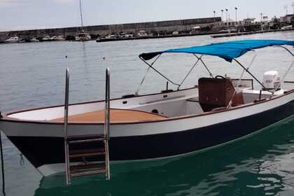 Hire Motorboat Calypso Lancia Giardini Naxos