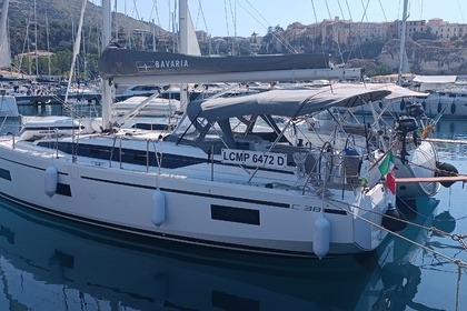 Czarter Jacht żaglowy Bavaria C 38 Tropea