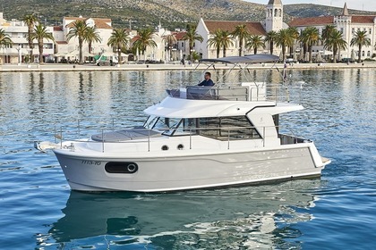 Rental Motorboat BENETEAU Swift Trawler 30 fly Trogir