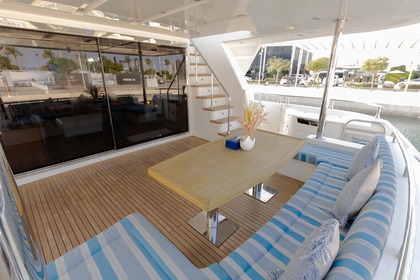 Aluguel Iate a motor MAJESTIC 90 Dubai