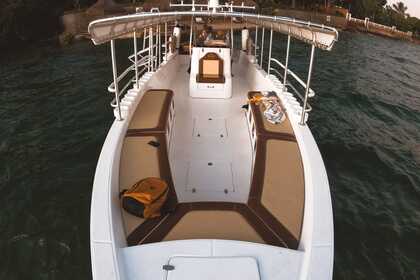 Location Bateau à moteur Royal Craft Royal Craft 38 Nosy Be