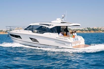 Charter Motorboat GRANDEZZA 37CA Vilamoura