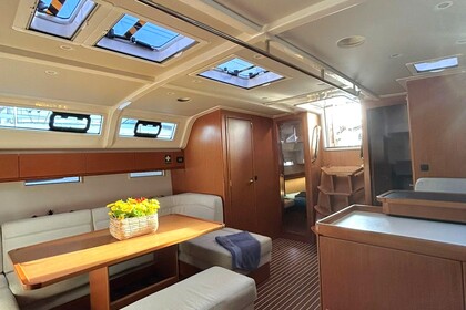 Noleggio Barca a vela Bavaria Bavaria Cruiser 51 Alimos