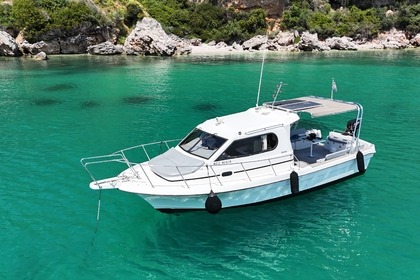 Charter Motorboat CRETA MARE CRETA MARE CRUISER Corfu