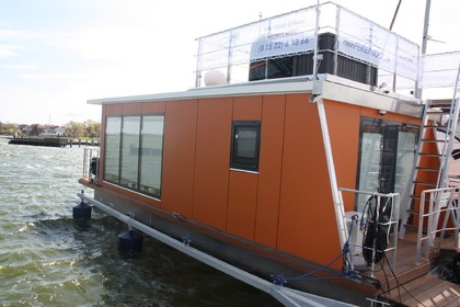 Aluguel Casa Flutuante YA-RO Floating 30 Schwimmferienhaus Ribnitz-Damgarten