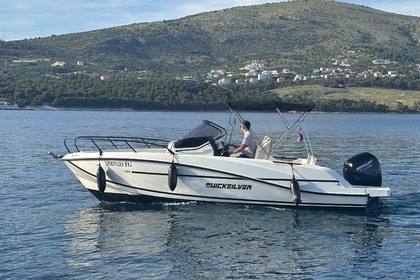 Location Bateau à moteur Quicksilver 705 Open Trogir
