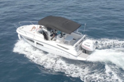Charter Motorboat Karnic Sl602 Les Issambres