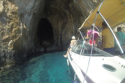 Ενοικίαση Μηχανοκίνητο σκάφος MAXUM 2000 Χανιά