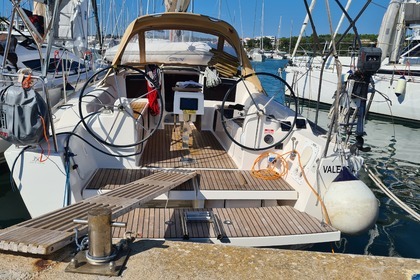 Verhuur Zeilboot Dufour Yachts Dufour 350 GL Pomer
