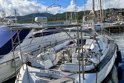 Rental Sailboat Jeanneau Sun Odyssey 54 DS Sari-Solenzara