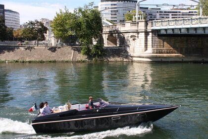 Hire Motorboat BLACK SWAN I Paris