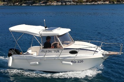 Location Bateau à moteur SAVER 540 Cabin Fisher Trogir