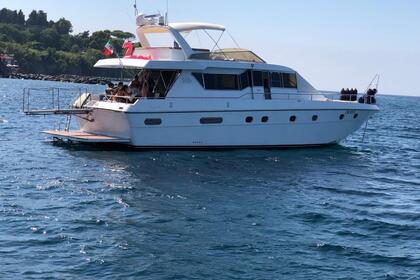 Noleggio Yacht a motore Baia B60 Ischia
