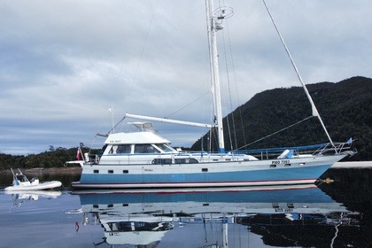 Rental Sailboat Lancer Motor sailer 65 Puerto Montt