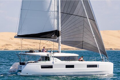 Noleggio Catamarano  LAGOON 460 / 4 CABINS Sant Antoni de Portmany