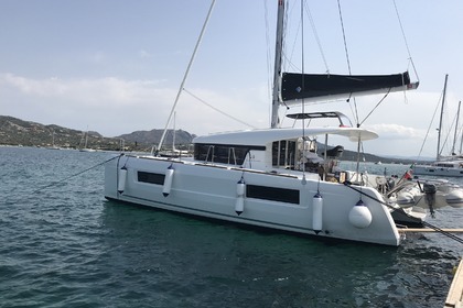 Hire Catamaran Lagoon 40 Salerno
