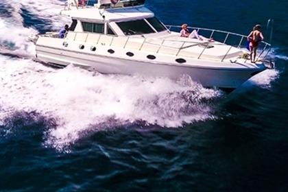 Rental Motorboat Piantoni 45 fly Fantasy Province of Catanzaro