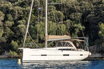 Hire Sailboat  DUFOUR 412 - EURUS Arzon