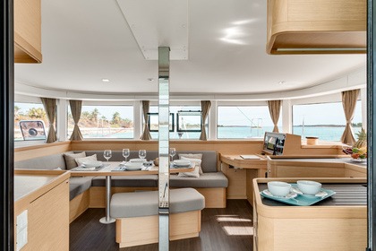 Charter Catamaran  Lagoon 42 Propriano