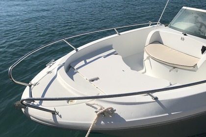 Location Bateau à moteur Beneteau Ombrine 630 Dinard