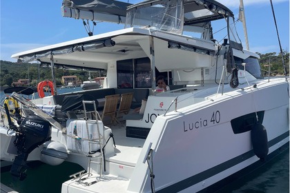 Rental Catamaran Fountaine Pajot Lucia 40 - 4 cabines Cogolin