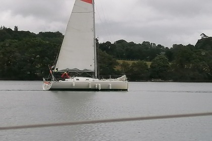 Aluguel Veleiro 3c Composites Bongo 9.60 Loctudy