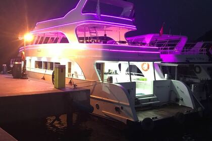 Charter Motor yacht Majestic 75 Sharm El-Sheikh