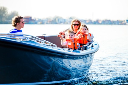 Verhuur Motorboot stil 660 Akkrum