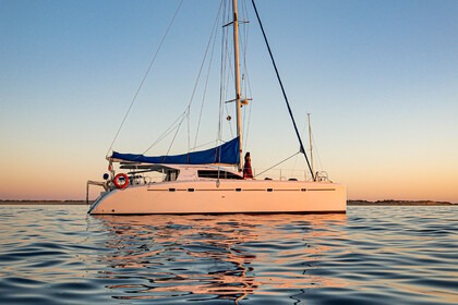 Charter Catamaran Nautitech 475 Faro