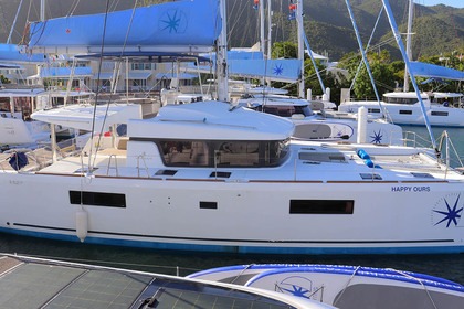 Charter Catamaran Lagoon-Bénéteau Lagoon 52 F - 5 + 2 cab. Tortola