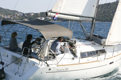 Verhuur Zeilboot Beneteau Oceanis 34.2 Pula